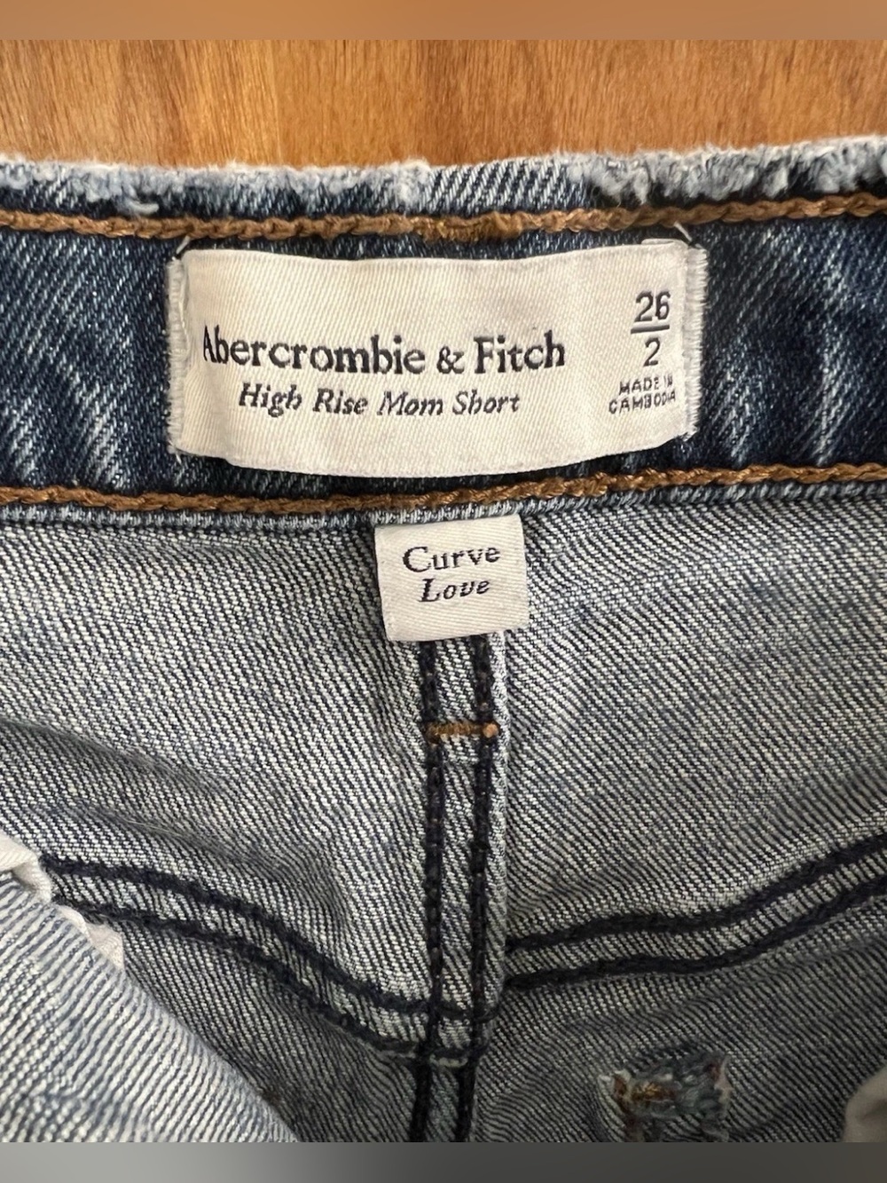 Abercrombie & Fitch High Rise Mom Denim Cutoff Shorts Blue 26” Waist - Picture 2 of 9